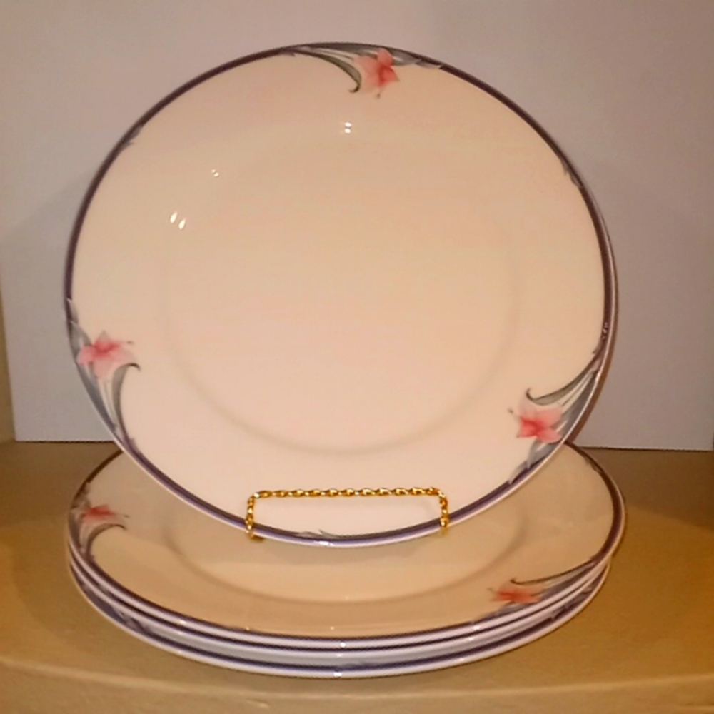 Vintage Lenox Patricia Tri Floral Bundle - 4  Dinner Plates